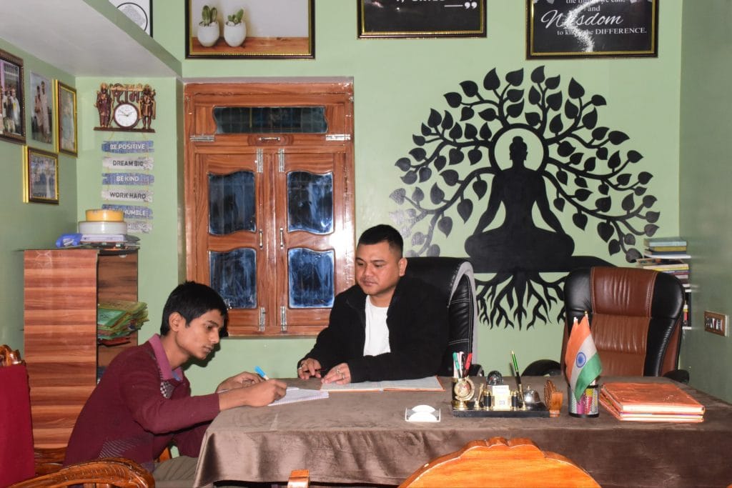 photo_6095946314593452990_w